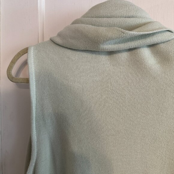 | BOUTIQUE | Light Green Sweater Vest - Picture 6 of 6